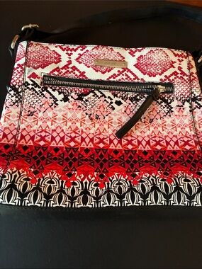 Nine West Pink & Black Patterned Purse Like New
